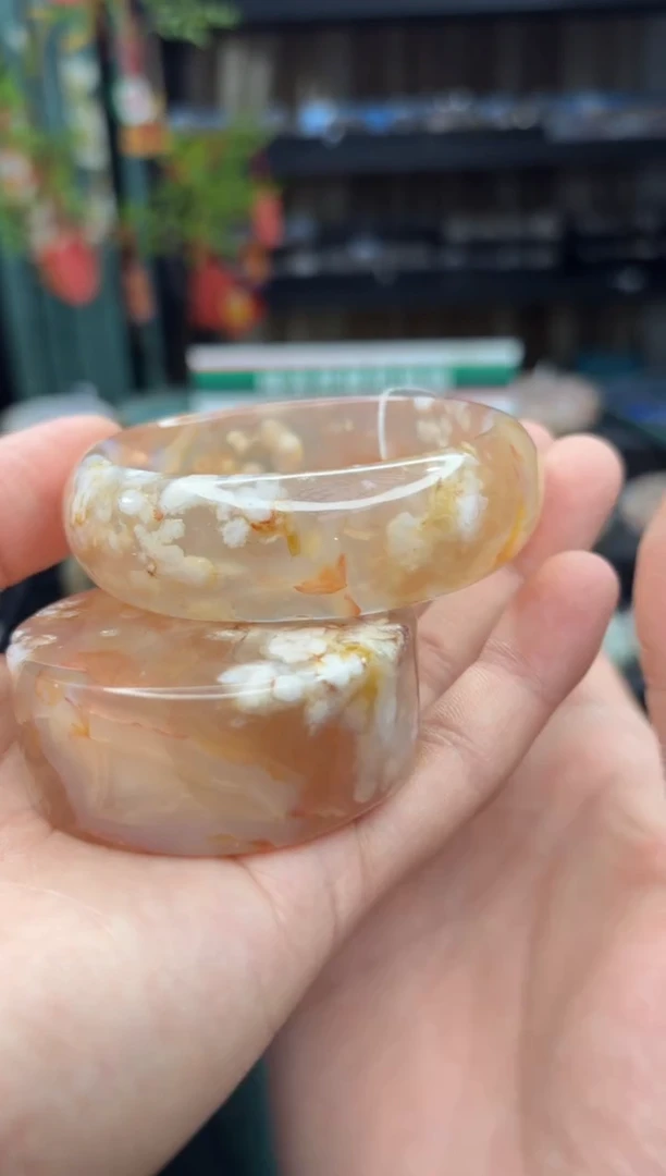 【闪购商品】石英质玉手镯未镶嵌618（58圈赠送镯心）