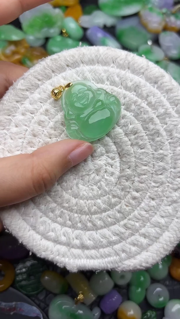 颈饰未镶嵌翡翠缅甸翡翠吊坠