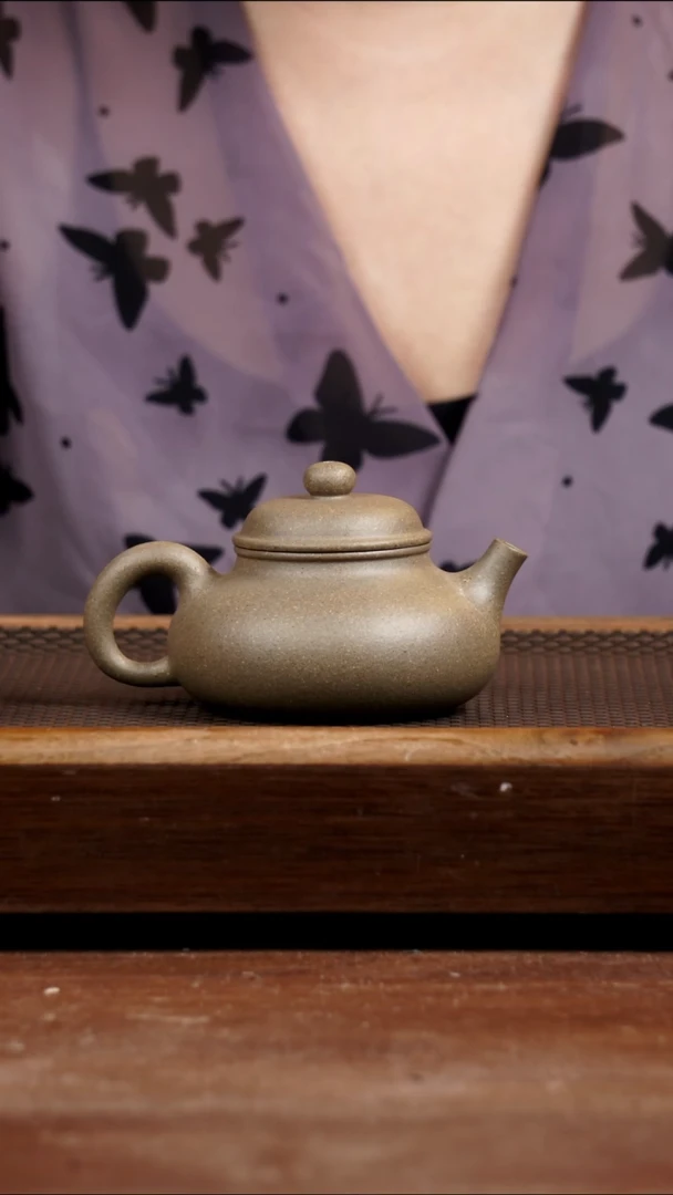 茶壶紫砂青降容天190CC