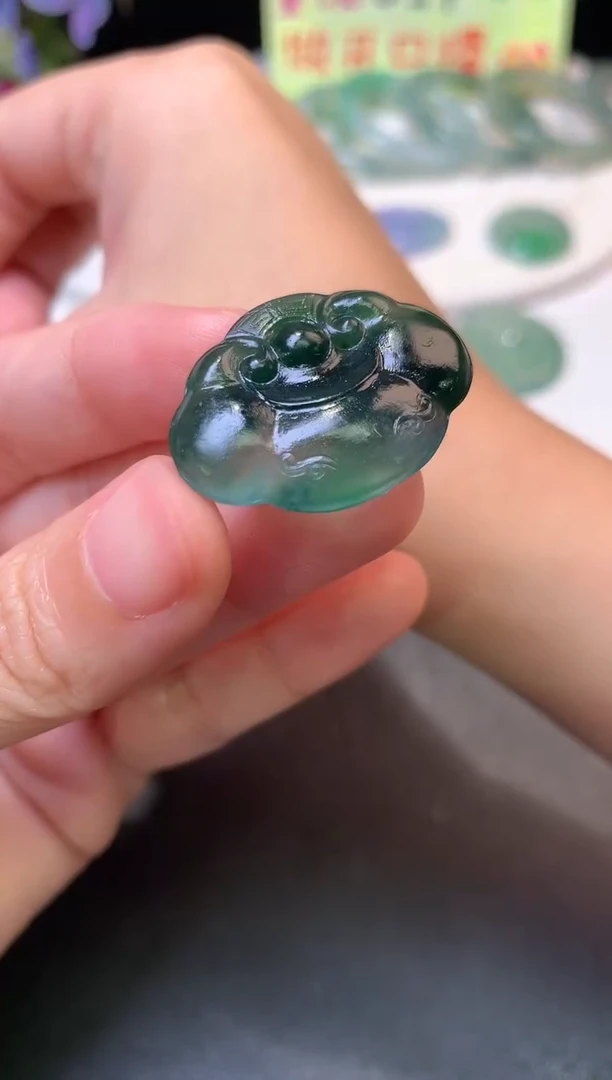 未镶嵌定制翡翠毛货