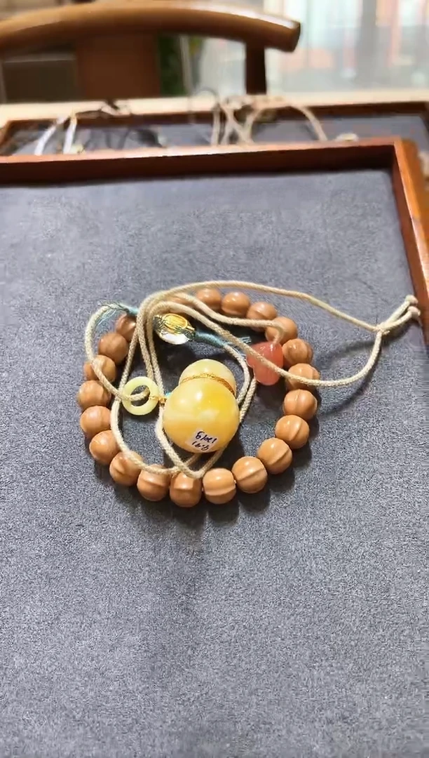 把件非洲紫檀（红花梨）刘*鲨鱼背