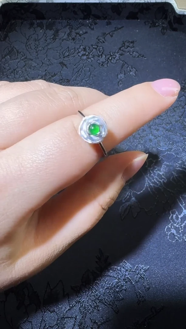 【闪购商品】翡翠戒指银S925镶嵌戒指