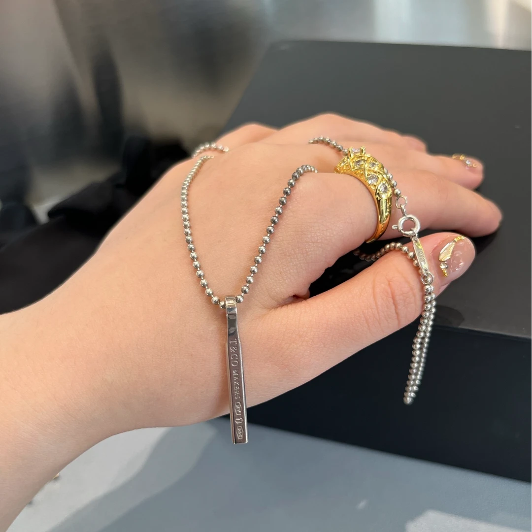 99新 Tiffany & Co./蒂芙尼 项链 简约 男女同款 字母刻印清晰精