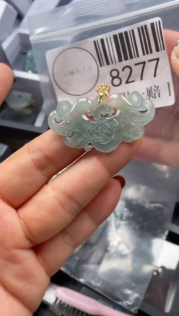 吊坠(不含链)未镶嵌翡翠8277