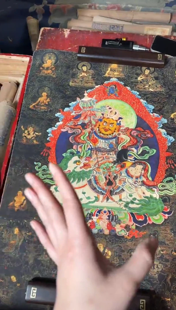 卷轴画龙妹的唐卡tk16