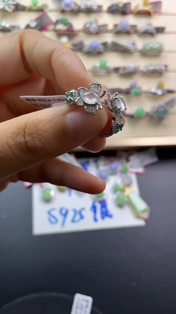 银S925镶嵌戒指翡翠翡翠 蛋面 银S925镶嵌