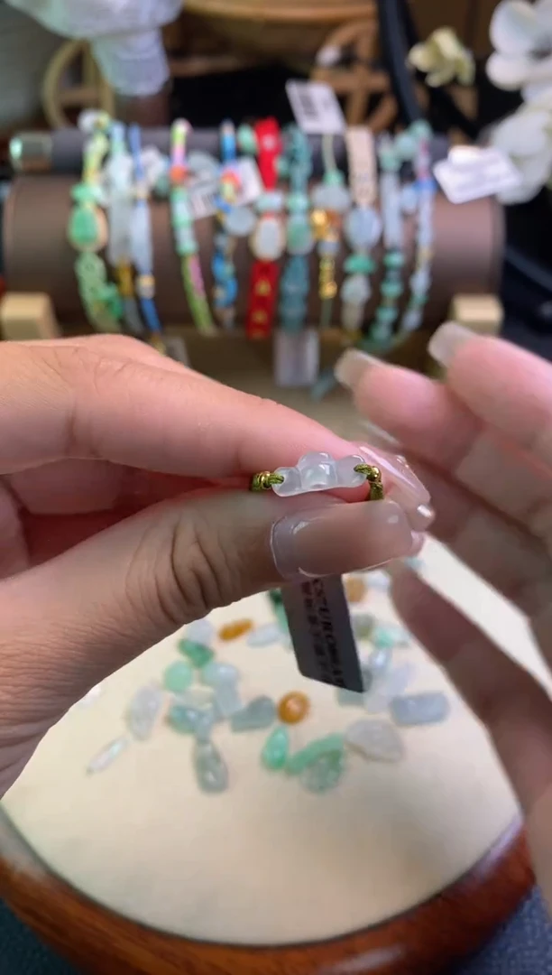 颈饰未镶嵌翡翠小*ᐝ净货13667