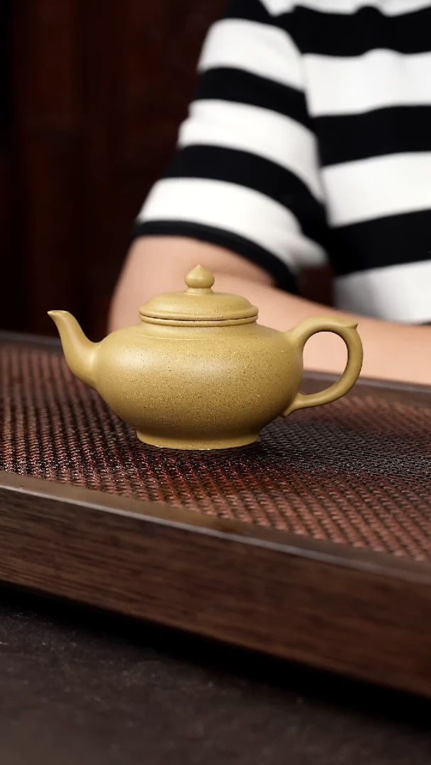 茶壶紫砂黄金段笑樱