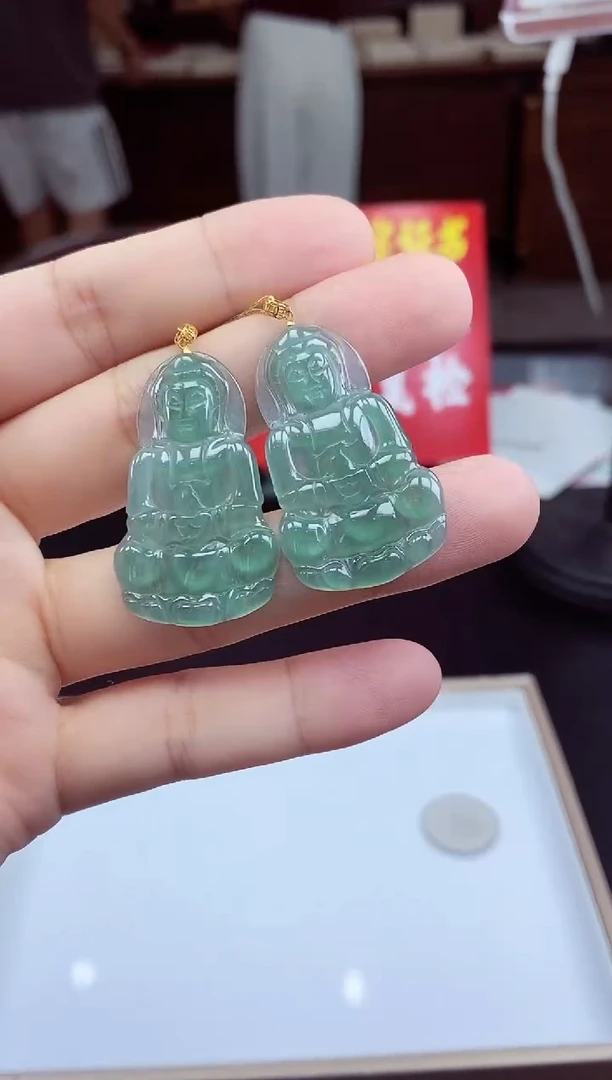 吊坠(不含链)18K金镶嵌翡翠观音多样性发其一@@CMT1724-1