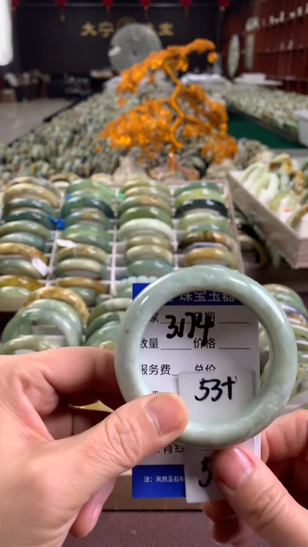 未镶嵌蛇纹石玉手镯3174