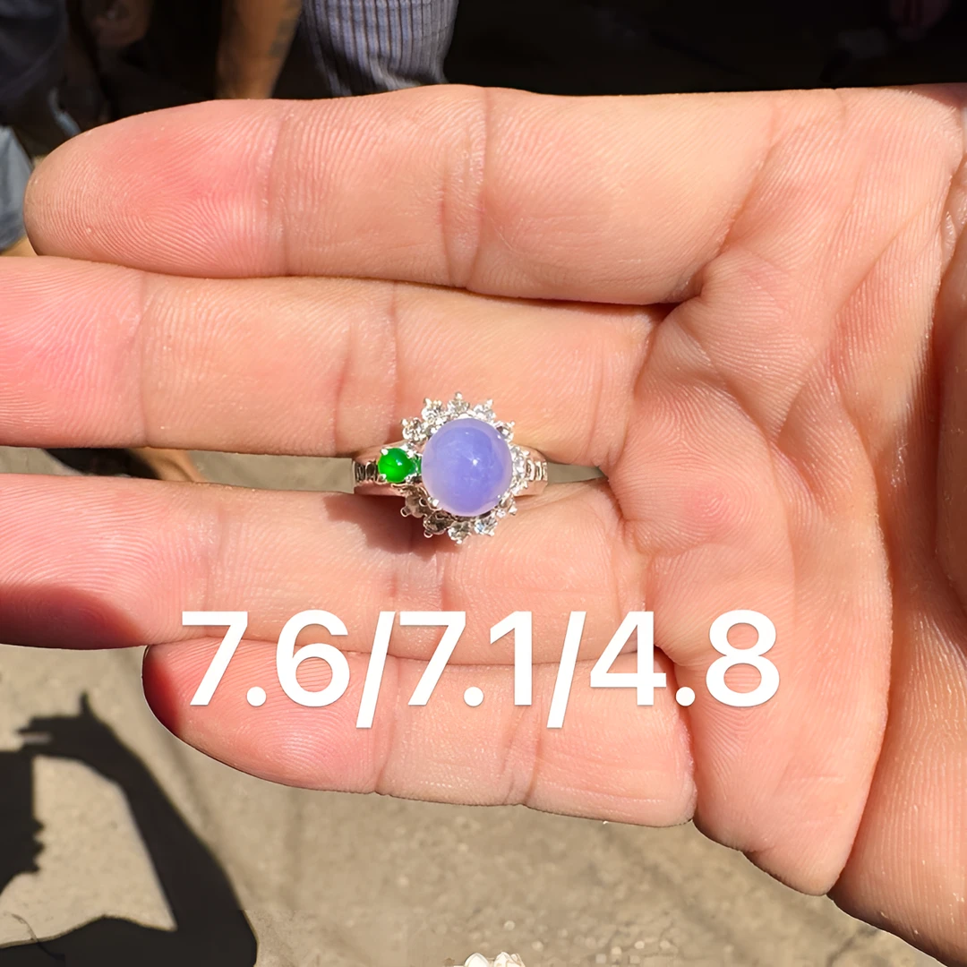 1028(小哪吒在源头)冰种翡翠妖紫戒面干净饱满杠味荧光足M150