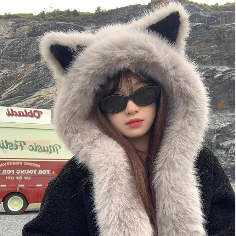 毛绒绒狐狸耳朵帽子围巾一体女2024年秋冬季显脸小保暖护耳雷锋帽