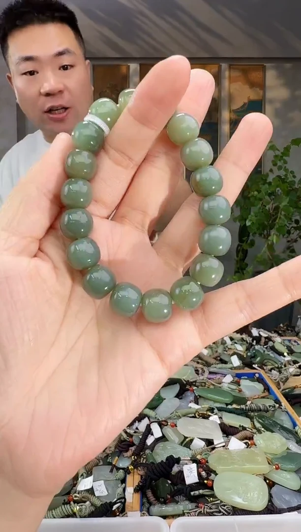 未镶嵌和田玉挂件拍一发一