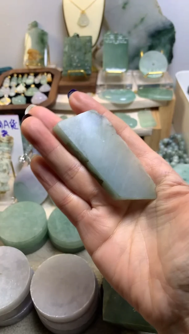 【闪购商品】翡翠挂件未镶嵌缅甸A货翡翠，没有运费险