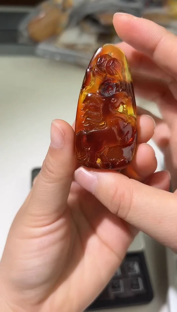 裸石琥珀未镶嵌琥珀蜜蜡吊坠