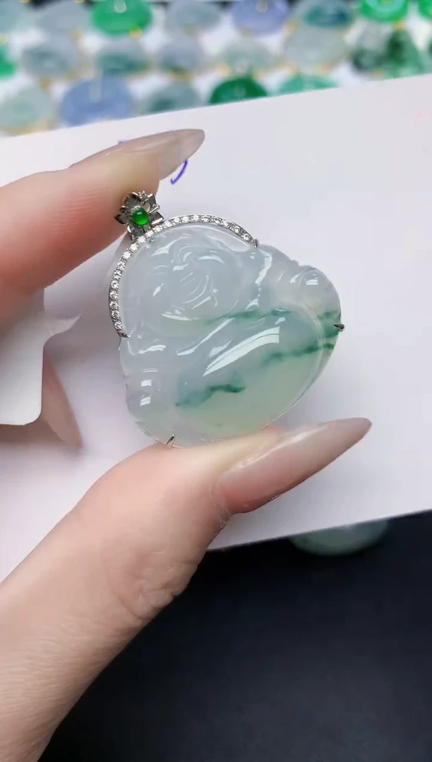 颈饰18K金镶嵌翡翠 天然缅甸A货翡翠百元以上9元证书费自理