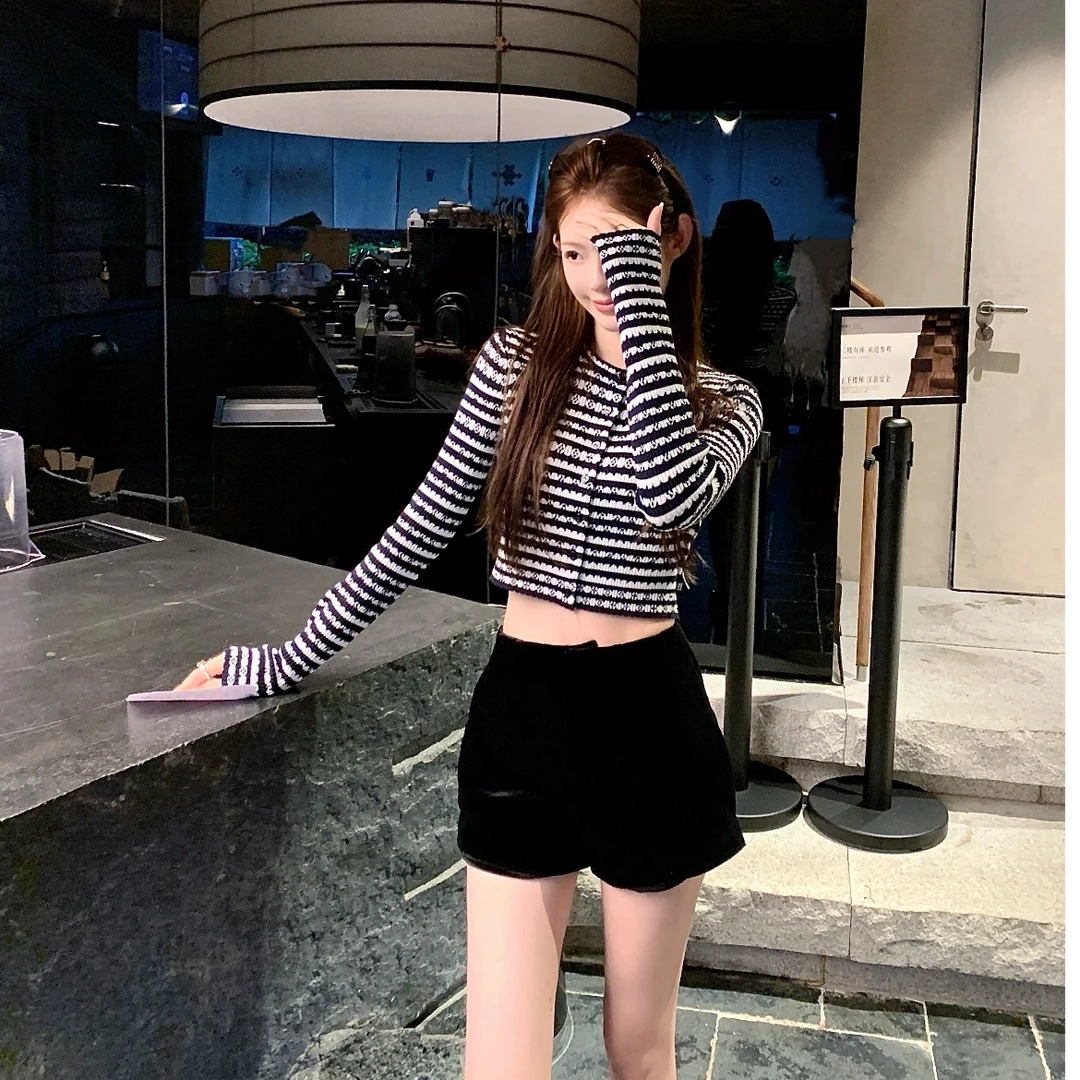 XIAOTAIYAN.撞色条纹开衫 波浪花边条纹针织开衫