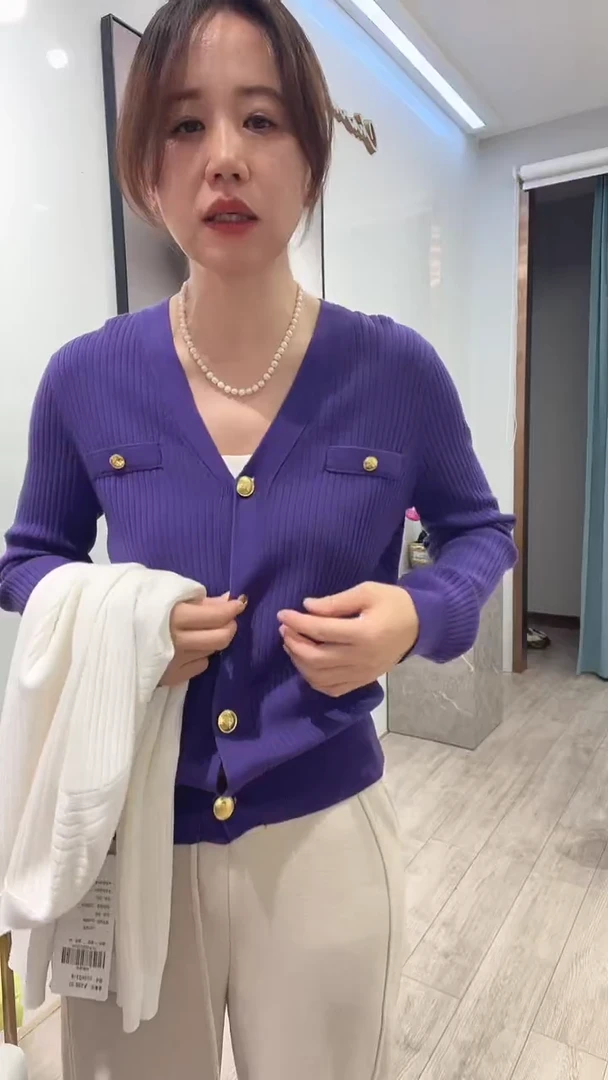 紫色针织衫  L码