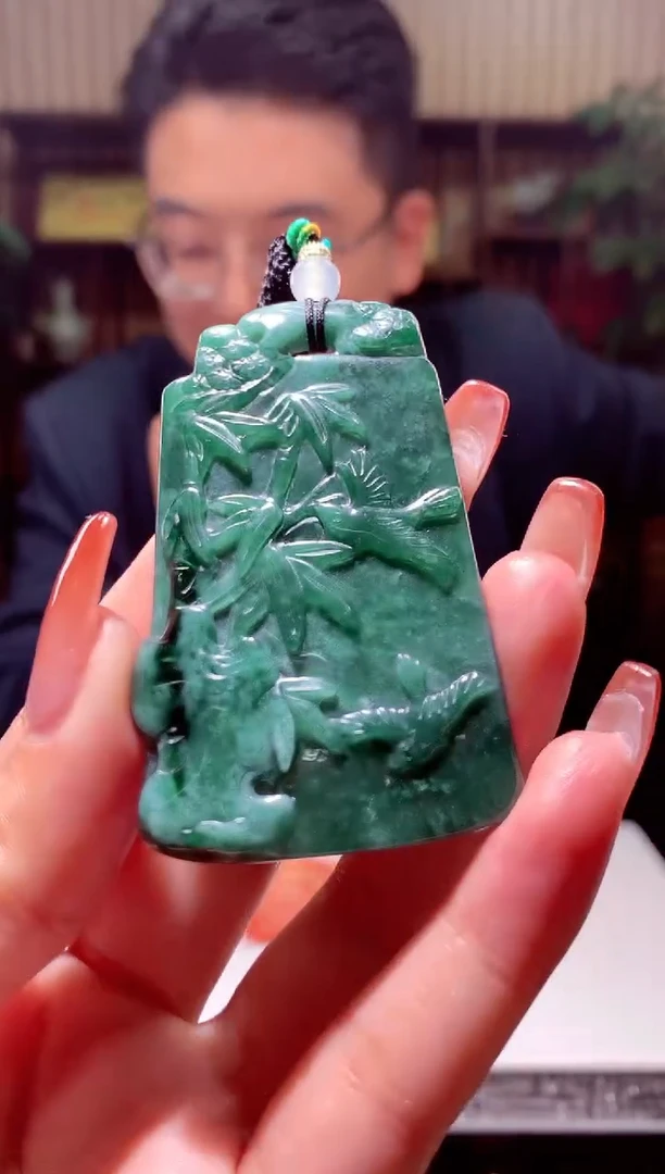 颈饰未镶嵌翡翠天然翡翠（拍一发一）