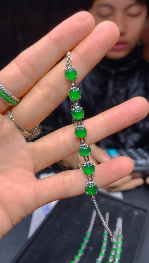 【闪购商品】定制翡翠未镶嵌43多样性发货（发其一）