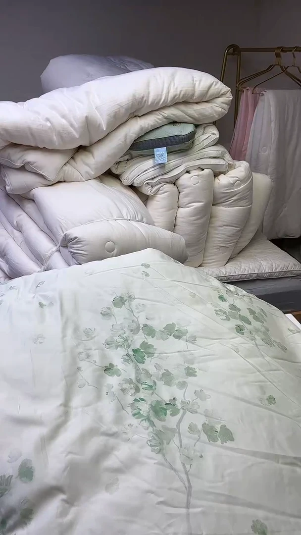95%以上50s长绒棉绿色印花200*230
