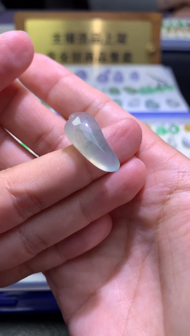 定制翡翠未镶嵌毛货