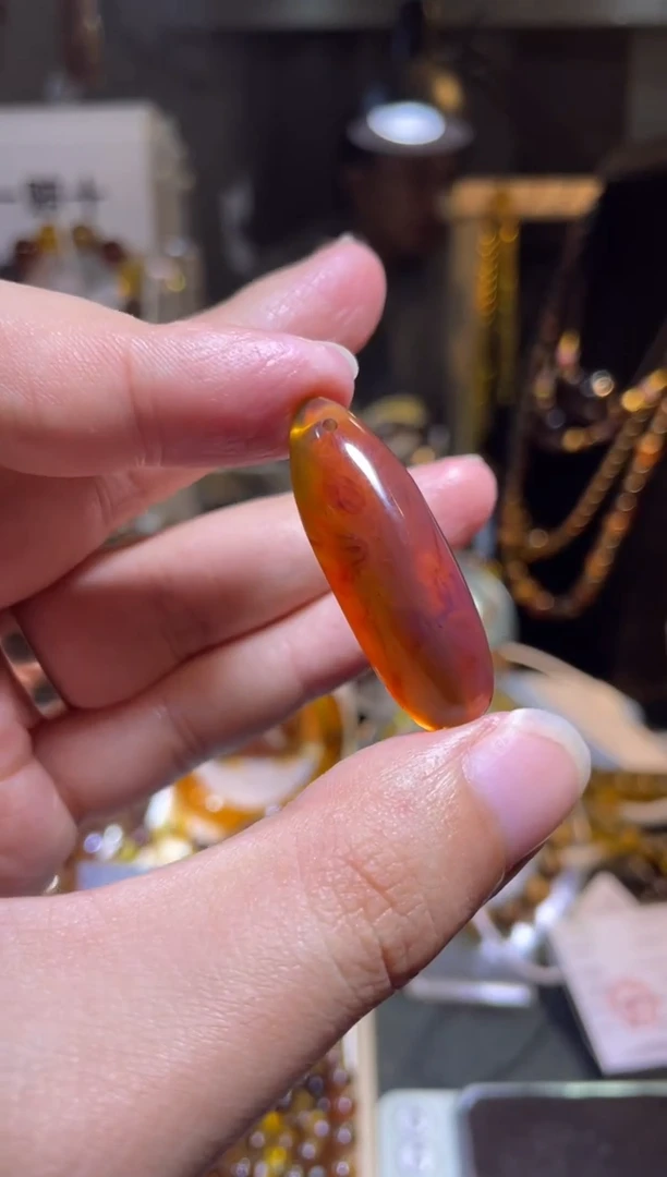 裸石琥珀未镶嵌棕红珀 水滴吊坠