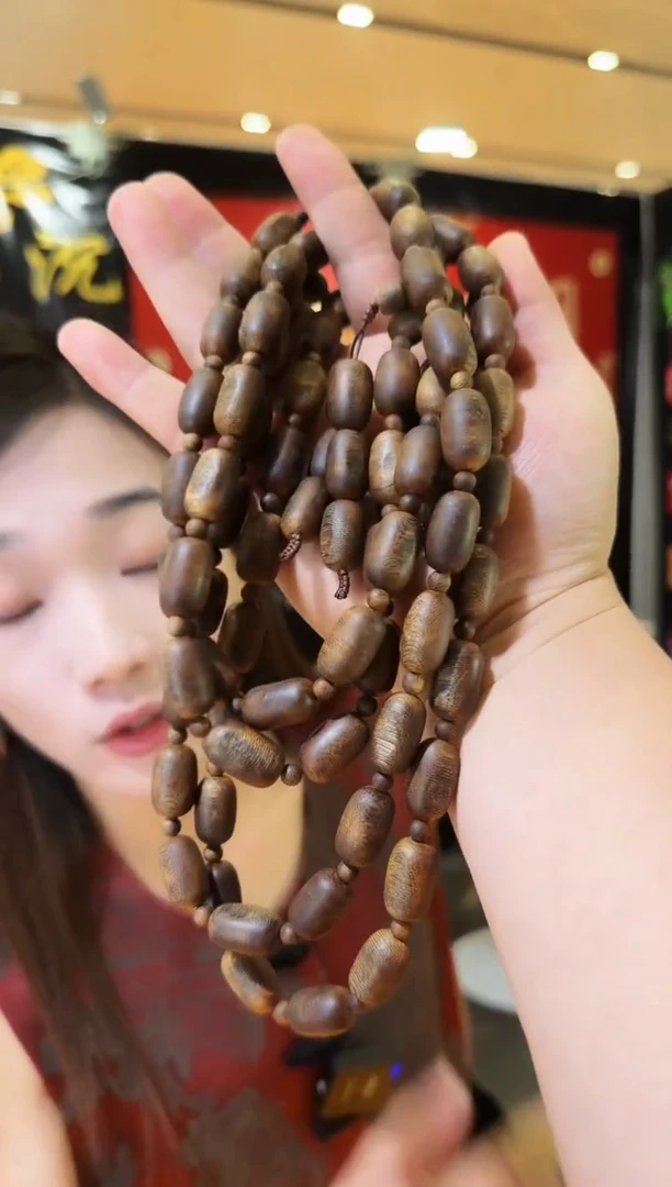 沉香手串海南天然莺歌绿私藏留疤70g+（沉水级）多圈多样性发其一