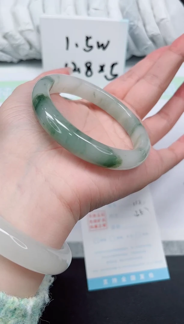 【闪购商品】石英质玉手镯未镶嵌112