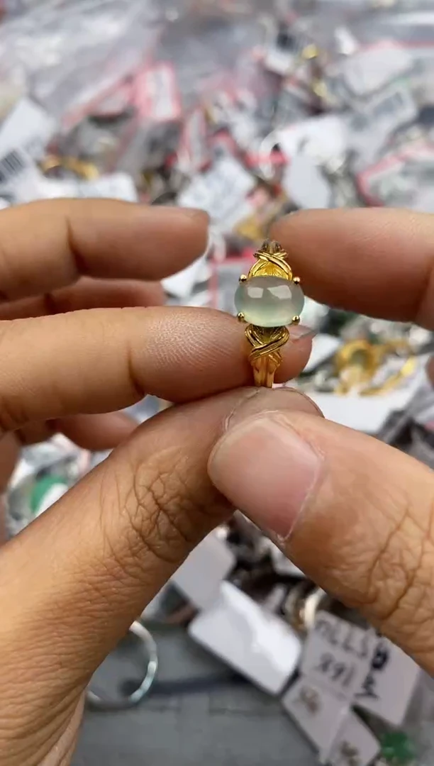 银S925镶嵌戒指翡翠999              4
