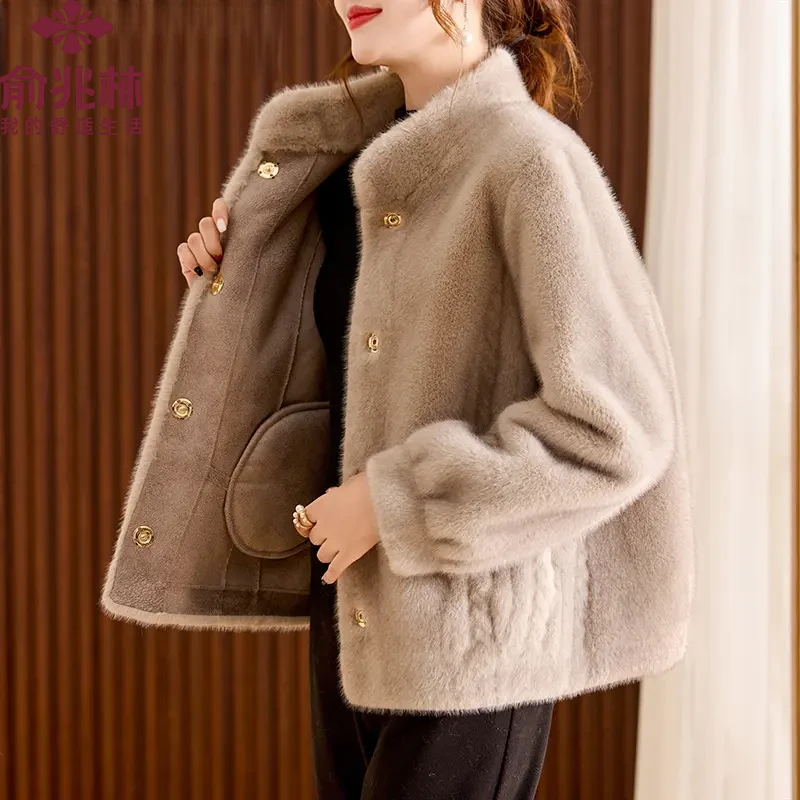 俞兆林妈妈冬装短款水貂绒外套加厚保暖中老年女装皮毛一体大衣