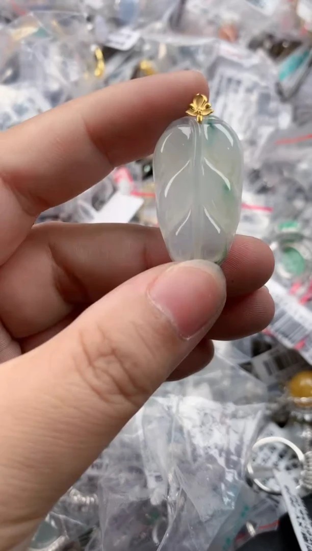 18K金镶嵌戒指翡翠15 15    9