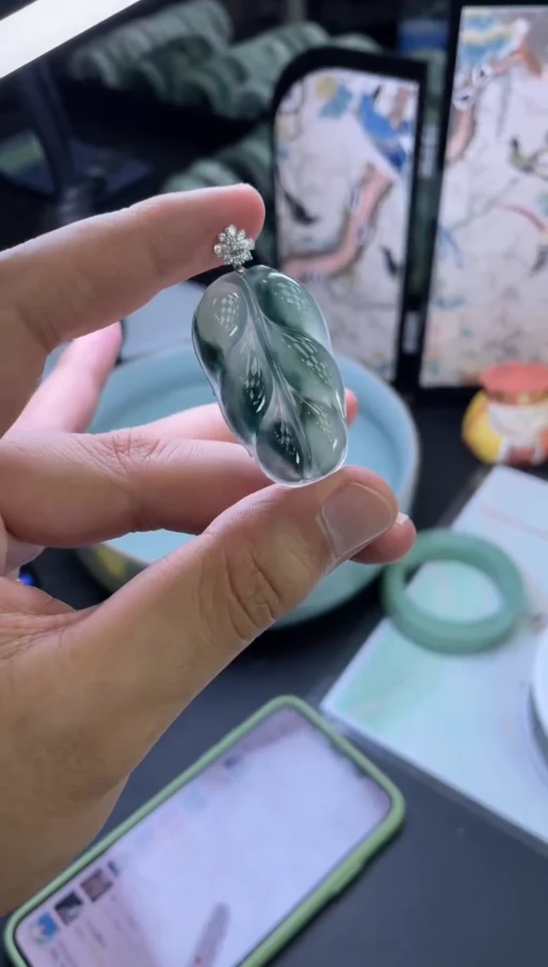 翡翠18K金镶嵌颈饰多样性一件H9