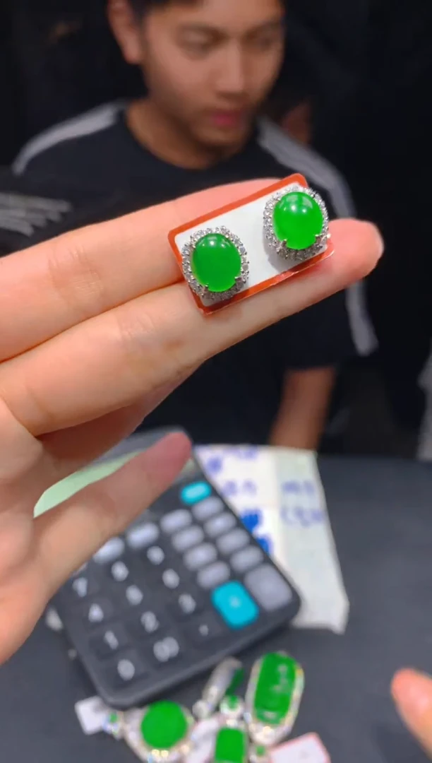 【闪购商品】定制翡翠未镶嵌190多样性发货（发其一）