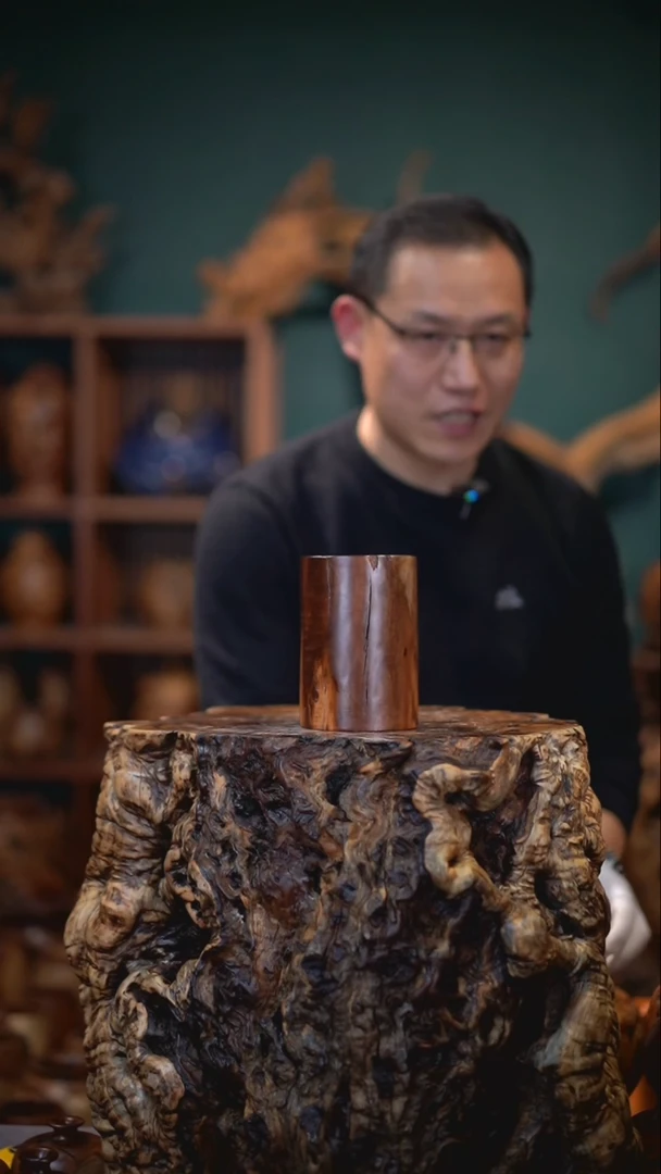 【闪购商品】枣木雷击枣木笔筒