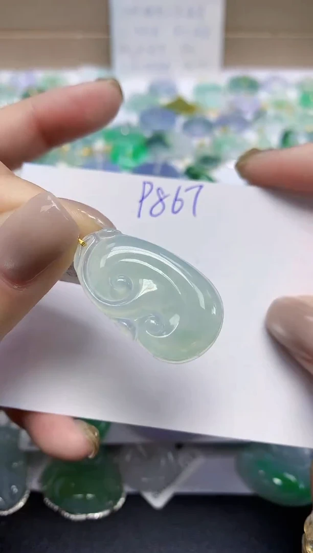 颈饰18K金镶嵌翡翠天然缅甸翡翠A货翡翠百元以上9元证书费自理