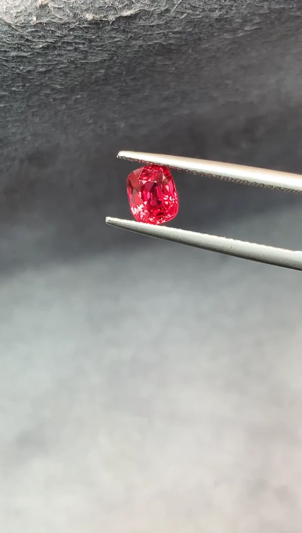 裸石尖晶石1.09克拉超级绝地