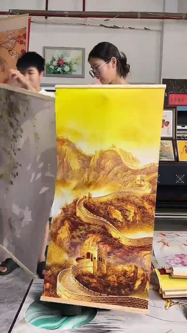 竖款竖款挂画仓库清仓 少量有微瑕以直播间为准，尺寸60-120