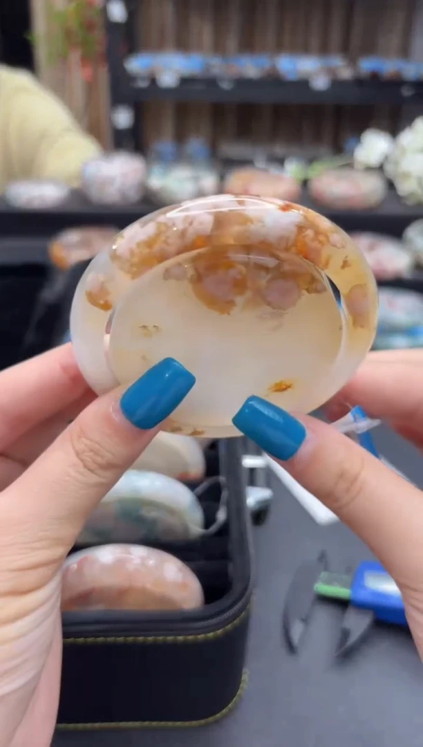 未镶嵌手镯石英质玉185(61圈赠送镯心)