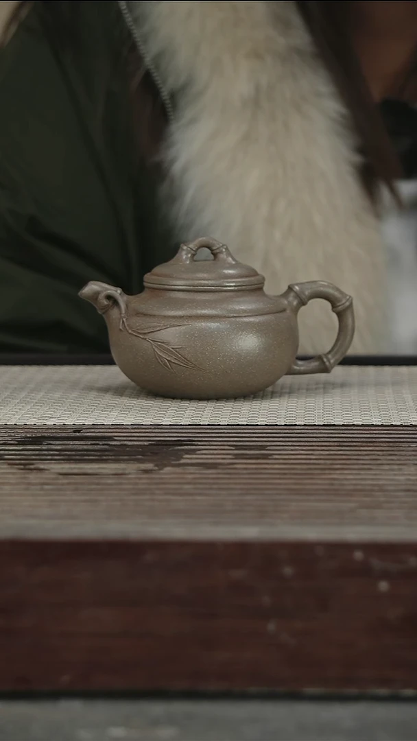 茶壶紫砂77号220CC