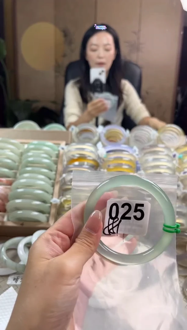 手镯玛瑙/玉髓未镶嵌025