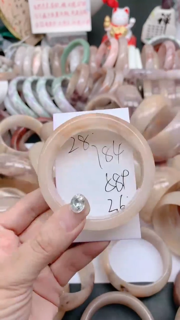 未镶嵌手镯石英质玉784