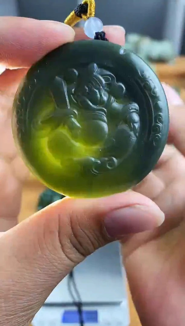 未镶嵌和田玉把件1