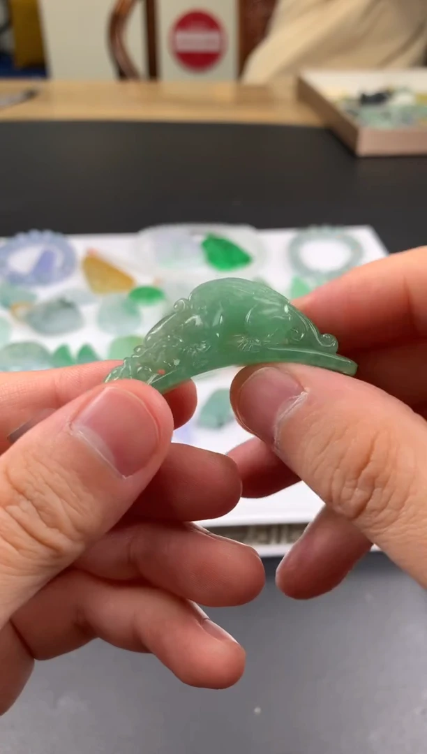 【闪购商品】定制翡翠未镶嵌翡翠