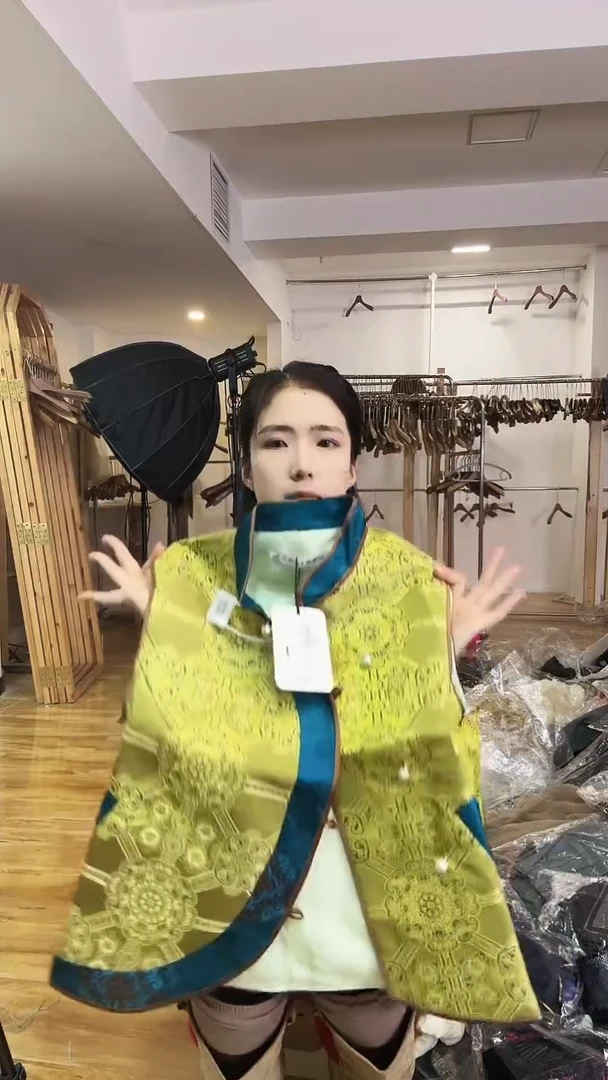 马甲       3XL码    135-145斤