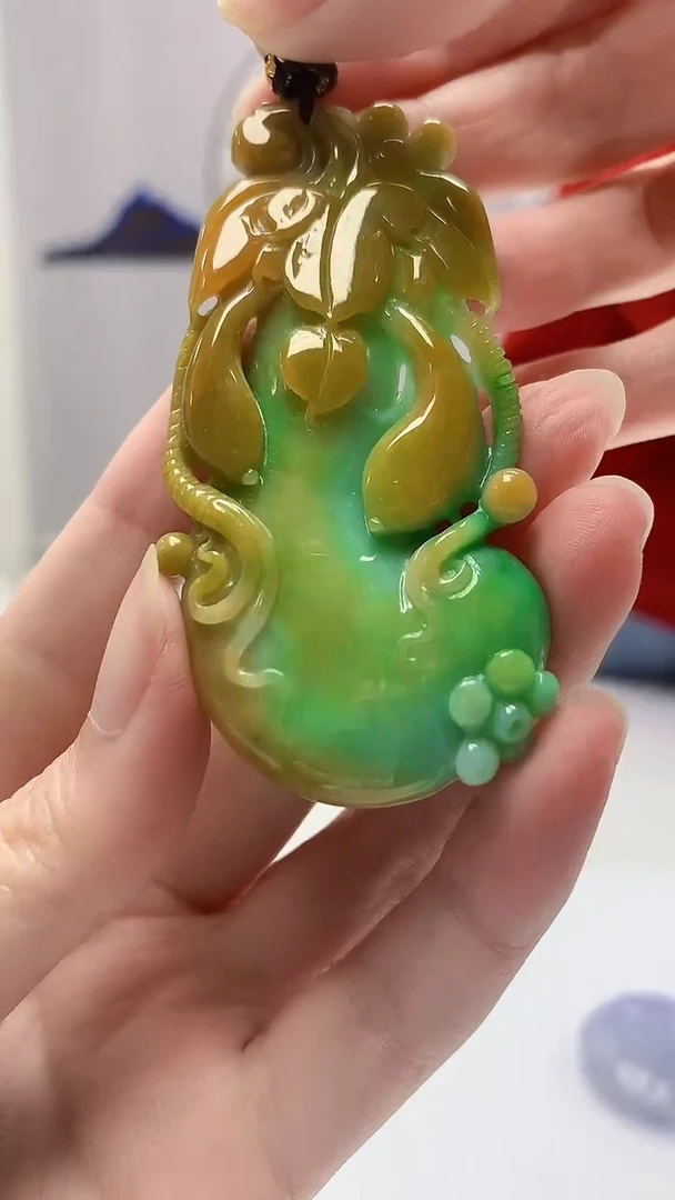 【闪购商品】定制翡翠未镶嵌4902zm-毛货挂件福瓜125