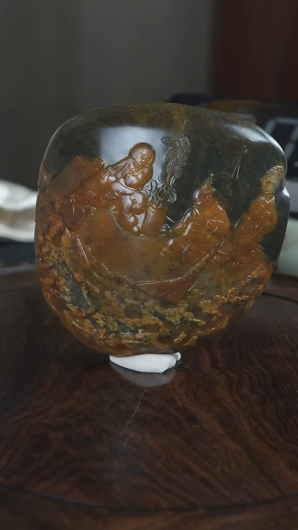 颈饰未镶嵌和田玉四**家和田玉原石