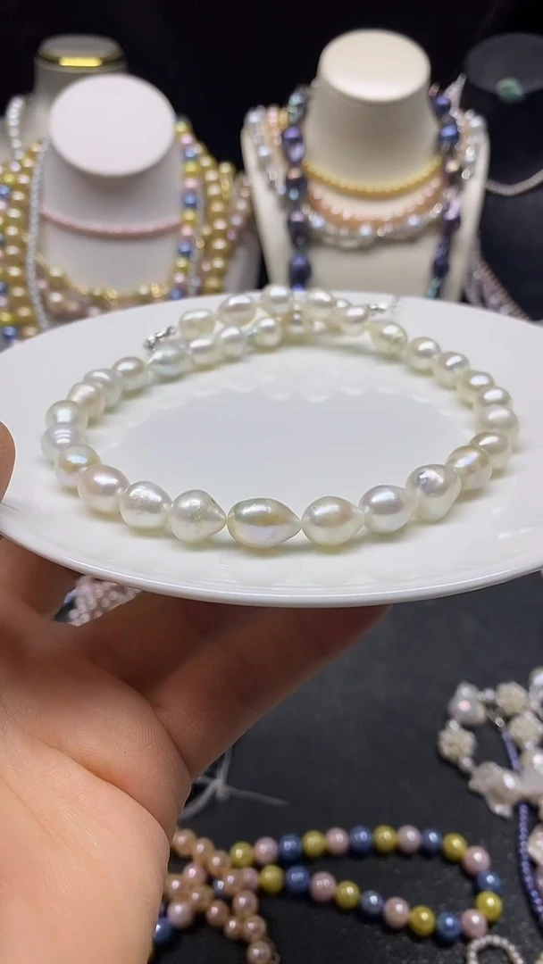 颈饰未镶嵌淡水珍珠多人