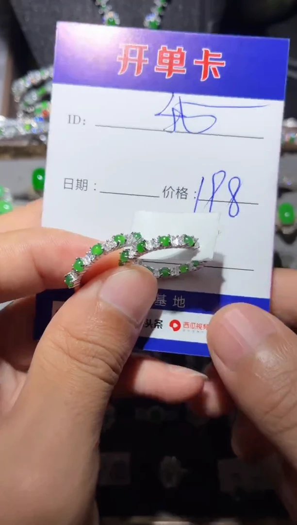 翡翠银S925镶嵌耳饰我****学我不想去上学