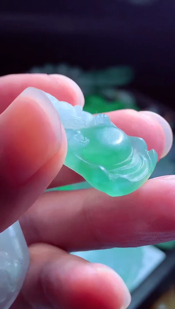 定制翡翠未镶嵌翡翠毛货定制